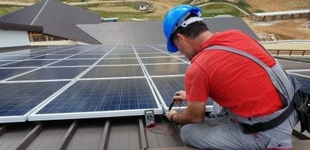 How to Install a Solar Panel at Home